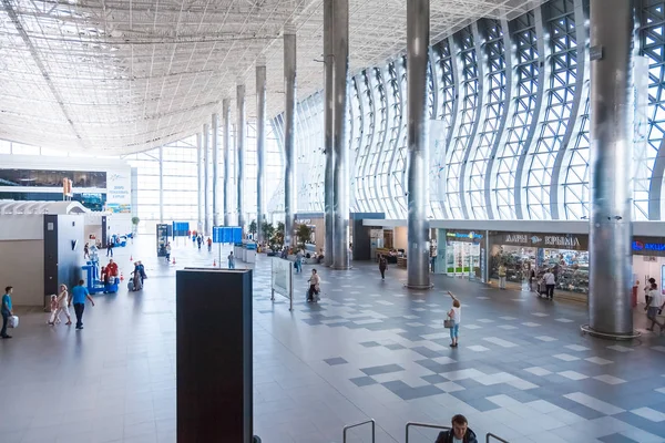 Yeni Simferopol uluslararası havaalanı terminali. Simferopol, Kırım