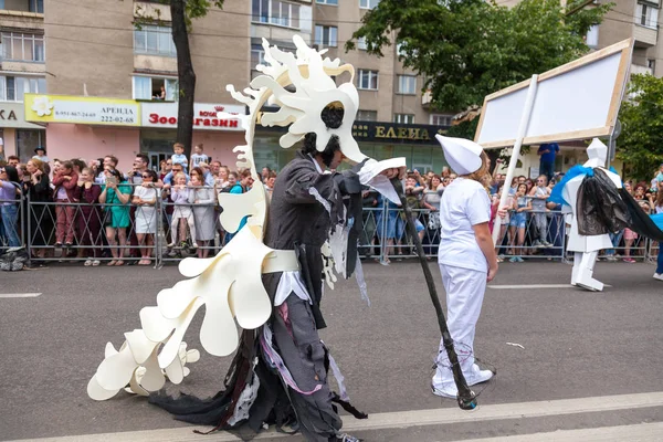 12 Haziran 2018, Rusya, Voronezh: Geçit sokak tiyatrolar. Platonik Festivali