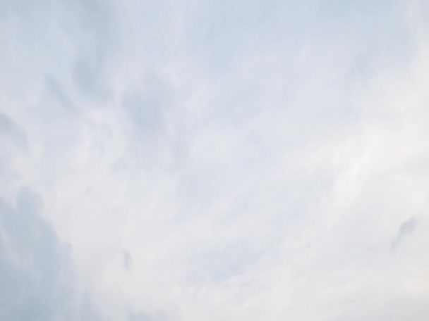 Timelapse du nuage sur le ciel coule .
