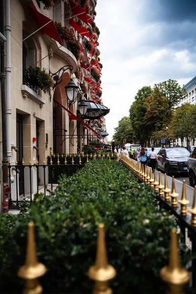 Париж, Франция, Фасад отеля Le Hotel в Париже — стоковое фото