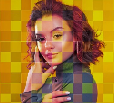 Bir kadın portresi. Renkli mozaik. Tasarım ve konsept. Çok renkli, parlak renk. Sarı ve mavi. Pop Sanat.