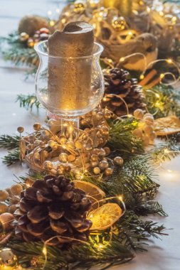 Geleneksel geleneksel Noel masa süslemeleri. Üst açı görünümü