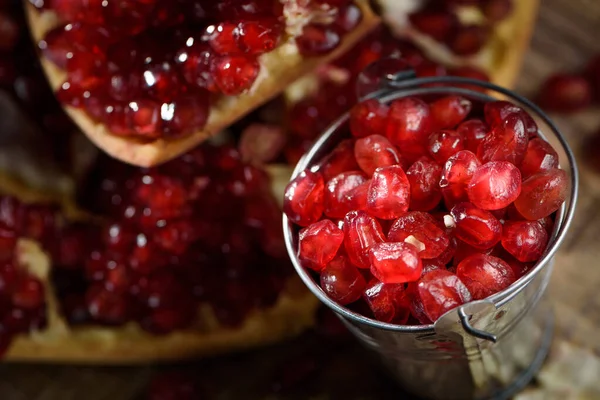 Bucket Fresh Ruby Red Pomegranate Beans Old Rustic Wooden Table — Stock Photo, Image