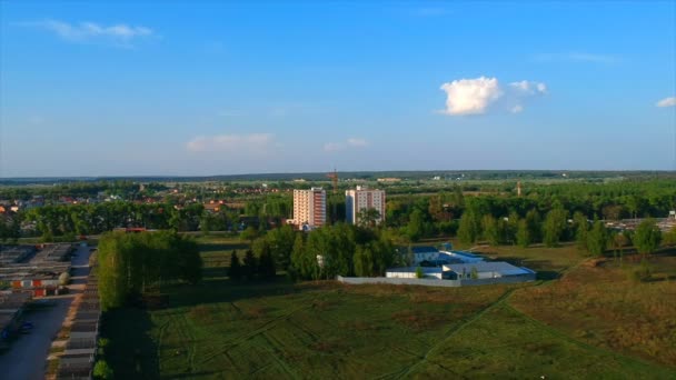 Quadrocopter silah, doğa genel bakış — Stok video