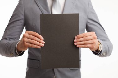 İşadamı gösteren tabela. Beyaz bir arka plan üzerinde Studio.