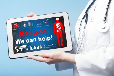 Tıbbi teknoloji bilgi entegrasyonu İnternet Sanal ekran üzerinde büyük veri kavramı.