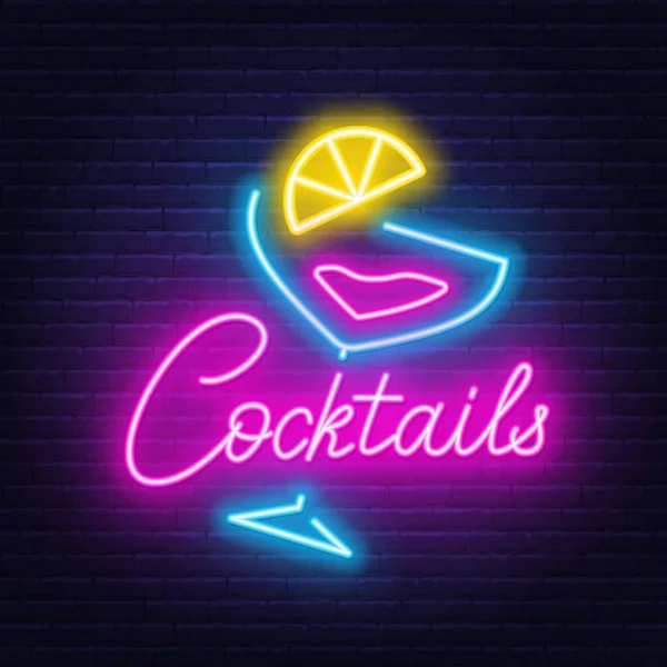 Neon-Schriftzug Cocktails und Schild an der Wand Hintergrund. — Stockvektor