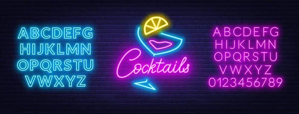 Neon lettering cocktails on brick wall background. — Stock Vector