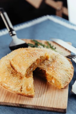 Pasta etli, ev yapımı kekler. Reklam çekim menüsü