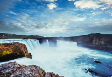 Gün batımında Godafoss şelale. Güzellik Dünya İzlanda, Avrupa