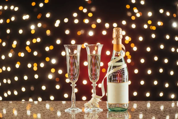 Kerstmis Nieuwjaar Feest Met Champagne Paar Fluit Fles Champagne Voor — Stockfoto