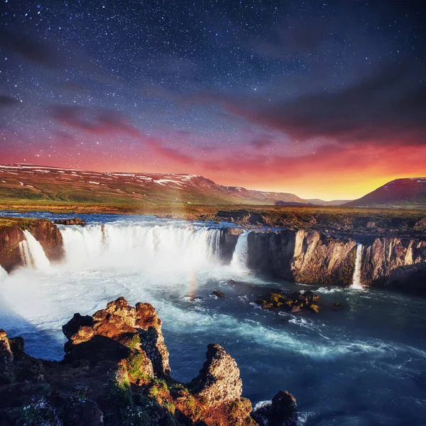 Hodafoss Très Belle Cascade Islandaise Est Situé Nord Près Lac — Photo