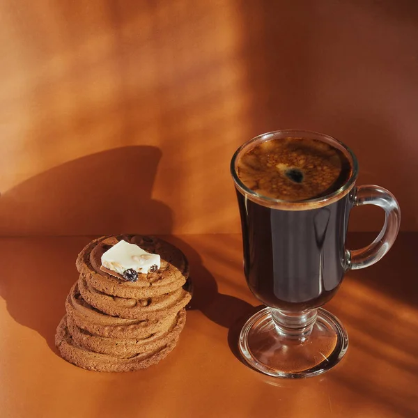 Glass Cup Hot Coffee Cookies Chocolate — Stock Photo, Image