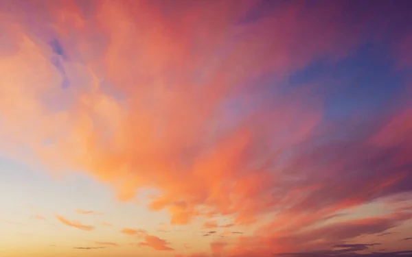 Nuages Orange Rose Sur Ciel Bleu — Photo