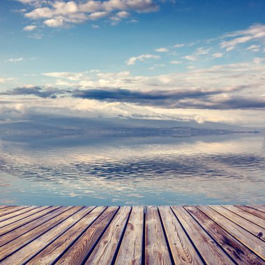 Rocky Dağları ve deniz. Georgia Europe