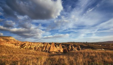Kalın sis Dağı geçidinde Goulet. Georgia, Svaneti. Avrupa. Kafkas Dağları