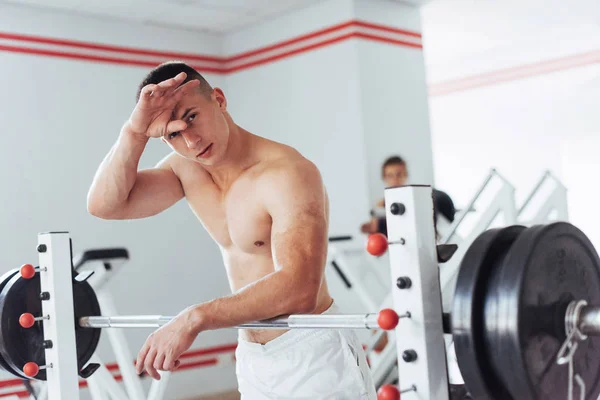 Beautiful Man Big Muscles Posing Camera Nice Bright Room Gym — Stock Photo, Image