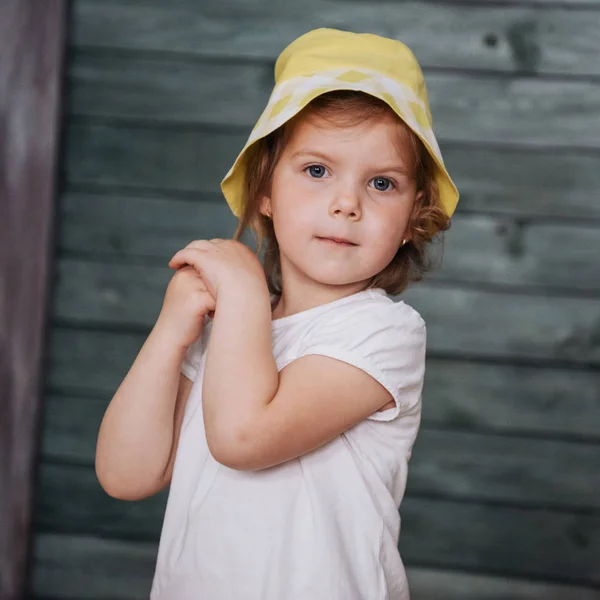 Мода Малюк Дівчата Одягнені Літо Панамі — стокове фото