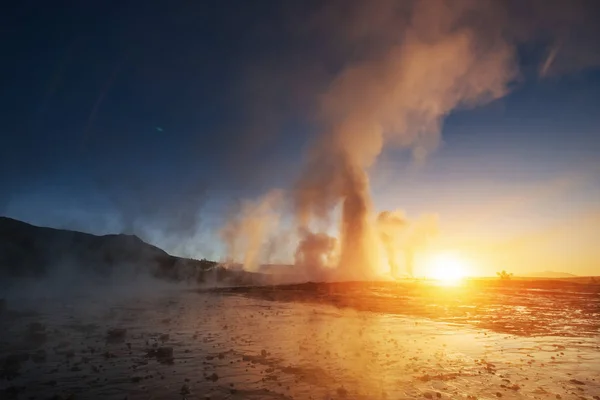 Fantastic Sunset Strokkur Geyser Eruption Iceland Fantastic Colors — Stock Photo, Image