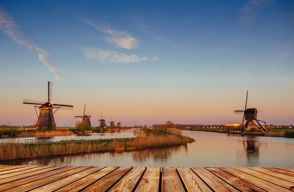 Ciel Bleu Sur Mer Dramatique Rotterdam Hollande — Photo