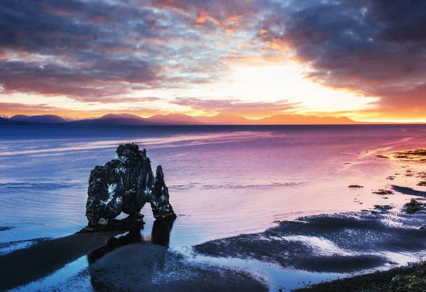 Hvitserkur Spectacular Rock Sea Northern Coast Iceland Legends Say Petrified — Stock Photo, Image