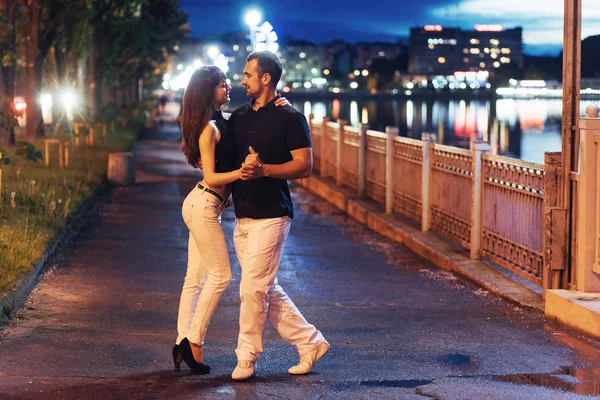 Young Couple Dancing Tango Embankment River Evening — Stock Photo, Image