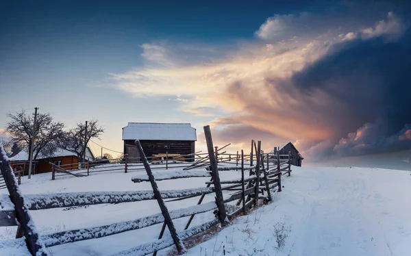 Fantastico Paesaggio Invernale Gradini Che Conducono Alla Cabina Evento Magico — Foto Stock