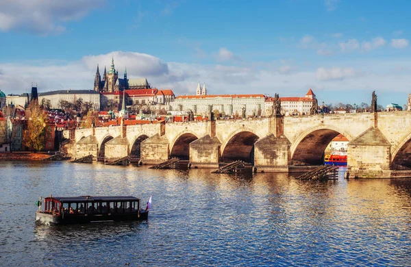 Prag Skyline Der Tschechischen Republik Mit Historischer Karlsbrücke — Stockfoto