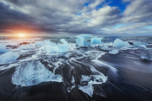 Lagune Glacier Jokulsarlon Fantastique Coucher Soleil Sur Plage Noire Islande — Photo