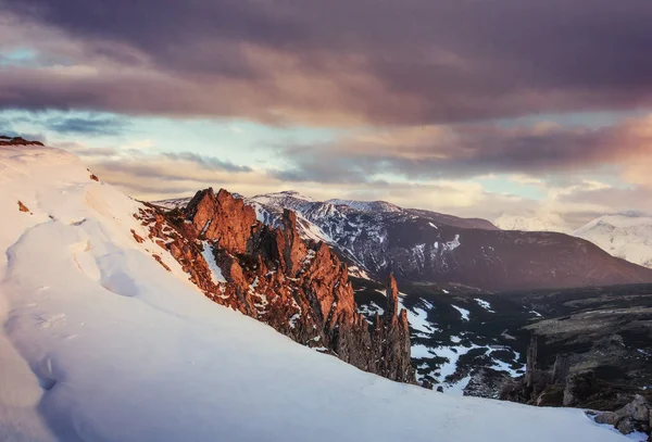 Coucher Soleil Printanier Coloré Sur Les Chaînes Montagnes Parc National — Photo