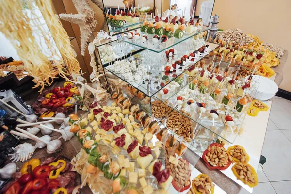 Mesa Buffet Dulce Mesas Decoradas Lujo Sala Bodas —  Fotos de Stock