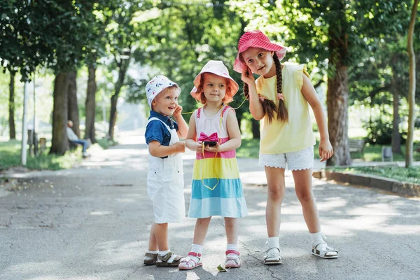 Cute Girl Boy Listening Music Headphones Street — Stock Photo, Image