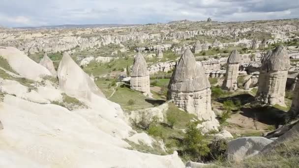 Cappadocia, con le sue valli, gole, colline, situata tra le montagne vulcaniche del Parco Nazionale di Goreme — Video Stock