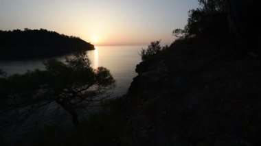 Golden Beach olay. Golden sunset Beach. Yaz adada