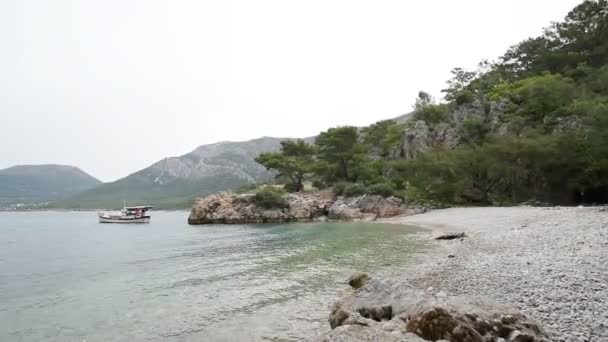 Malerischer Blick auf Boote auf dem Meer. Truthahn — Stockvideo