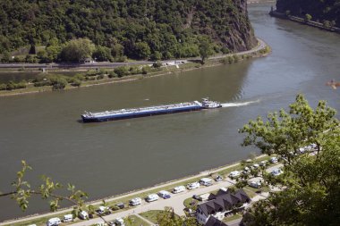 Muhteşem Ren Vadisi üzerinden bir görünüm
