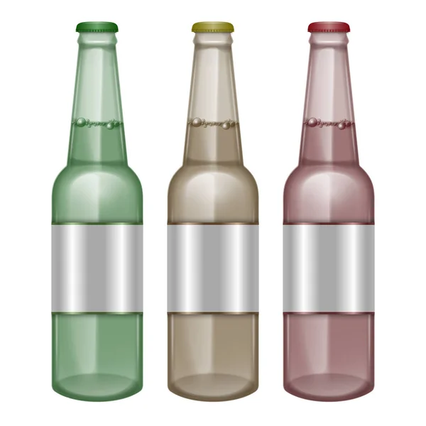 リアルなスタイルのビールボトル、白い背景に隔離されたビールボトルベクトルオブジェクト、新しいデザインのボトルのセット — ストックベクタ