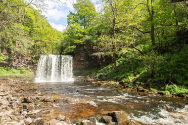 Sgwd Yr Eira şelale Brecon Beacons, Galler içinde dört şelaleler.