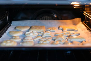 Budapeşte, Macaristan - 19 Ekim 2109: Geleneksel ev yapımı cin