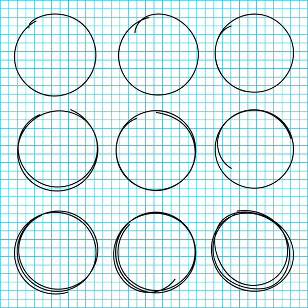 Рука намальована лініями кола. Набір чорних кіл писемності ізольовані на шкільному фоні ноутбука — стоковий вектор