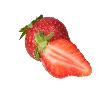 Kırmızı taze çilek beyazın üzerinde izole edilmiş.