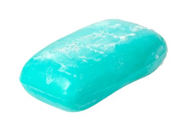 Mavi bir sabun parçası beyaza izole edilmiş.