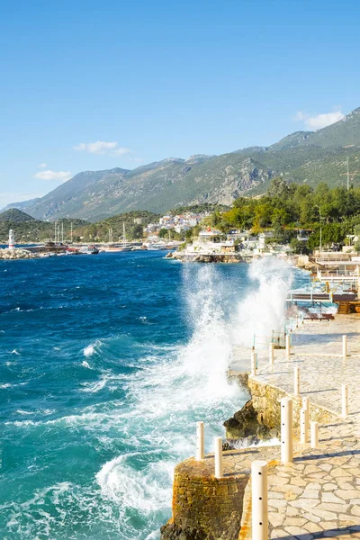 Vagues Crashing Waterfront Restaurants Kas Turquie V — Photo