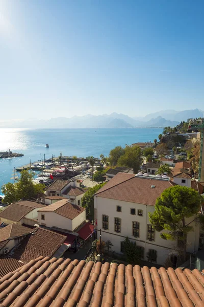 Gamla stan utsikt över Bay Mountains Antalya V — Stockfoto