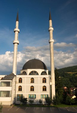 Travnik, Bosna ve Hersek'te bulunan Kalibunarska damija (Cami).
