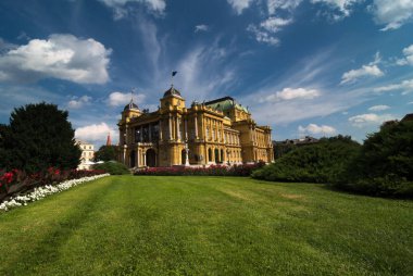 Zagreb 'deki Hırvat Ulusal Tiyatrosu - Hrvatsko narodno kazalite u Zagrebu