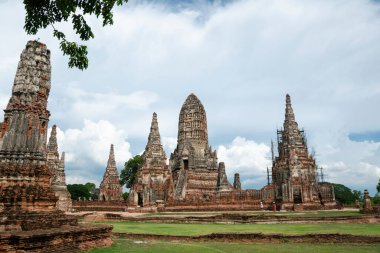 Eski tapınak (Wat Chai Wattanaram). Phra Nakhon Si Ayutthaya ilinin tarihi parkında..