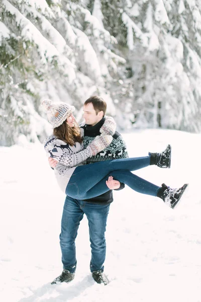 Couple Spending Time Together Forest Winter Holidays — Stock Photo, Image