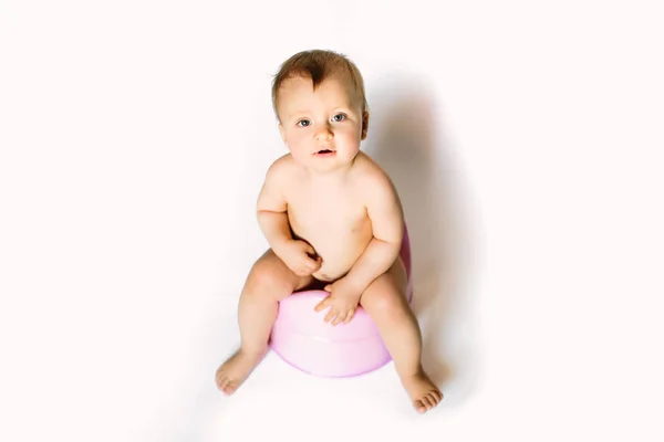 Children Legs Hanging Chamber Pot White Background — Stock Photo, Image