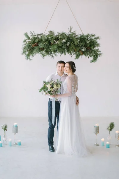 Newlywed Couple Happy Together White Decorated Room — Stock Photo, Image